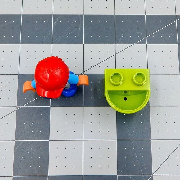 LEGO Duplo Nursery School Set 10833 Replacements Sink Skater Boy My Town - Picture 5 of 7